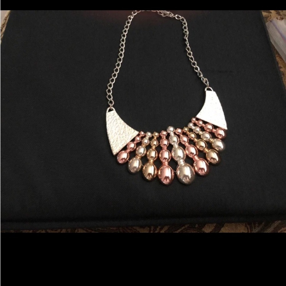 Multi Colored Colar Necklace